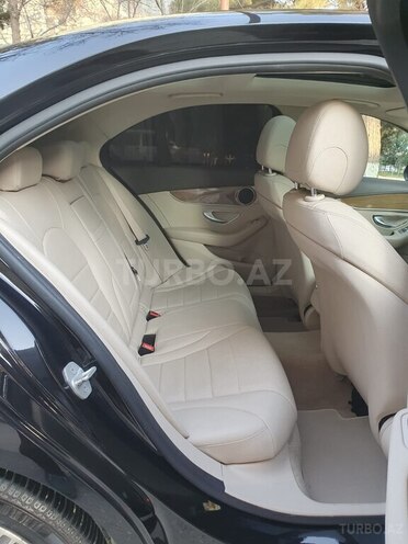 Mercedes C 220 d-15