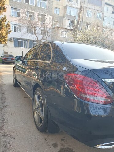 Mercedes C 220 d-6