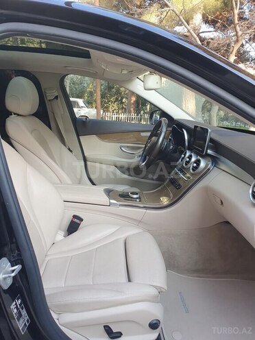 Mercedes C 220 d-17