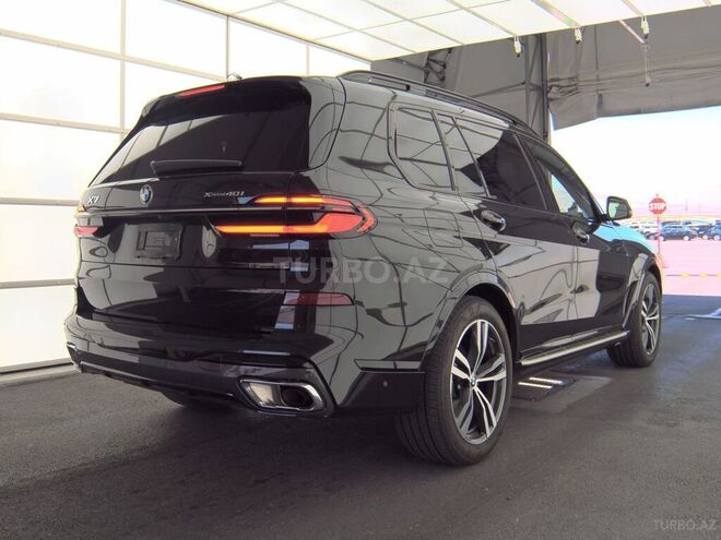 BMW X7-6