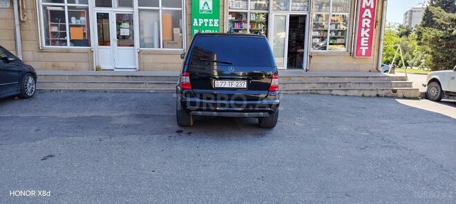 Mercedes ML 270-2