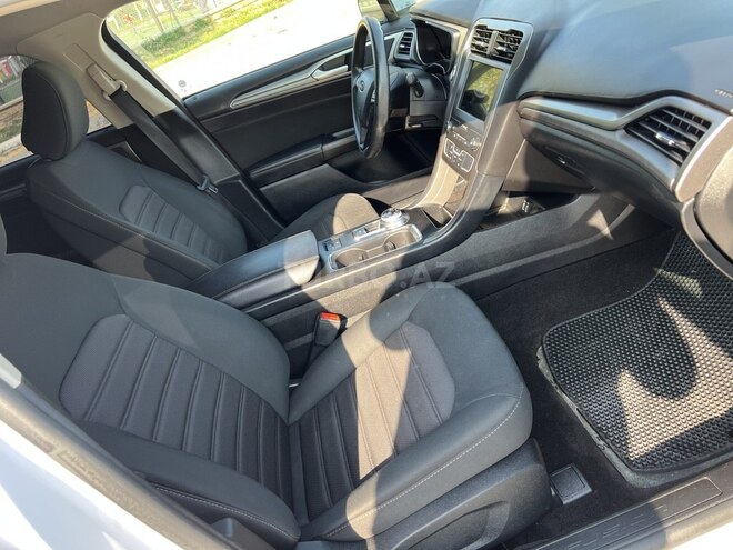 Ford Fusion (North America)-15