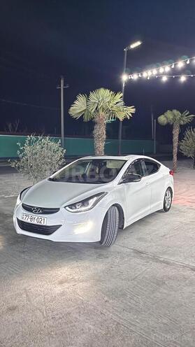 Hyundai Elantra-14