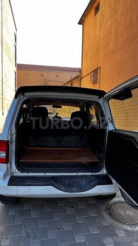 Mitsubishi Pajero io-13