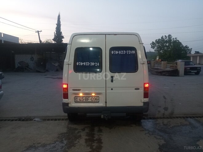Ford Transit-2