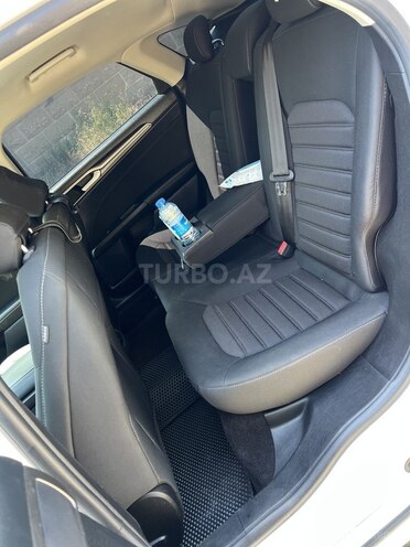 Ford Fusion (North America)-18