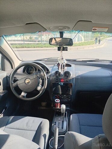 Chevrolet Aveo-2