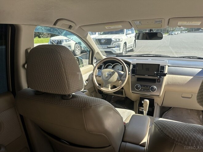Nissan Tiida-3