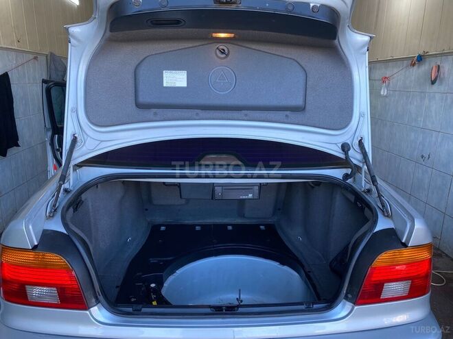 BMW 525-10
