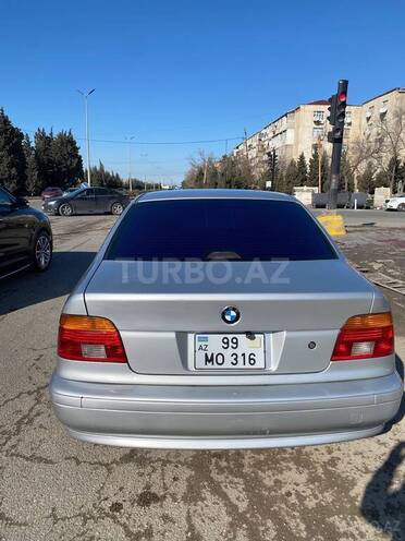 BMW 525-4