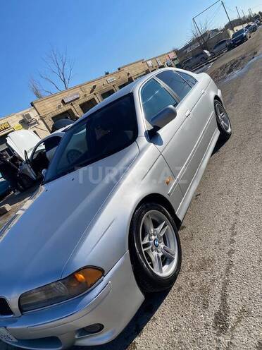 BMW 525-8
