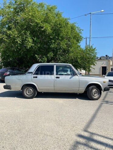 LADA (VAZ) 2107-5