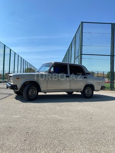 LADA (VAZ) 2107-4