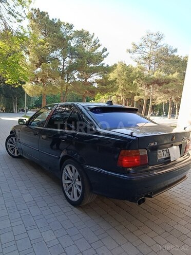 BMW 520-4