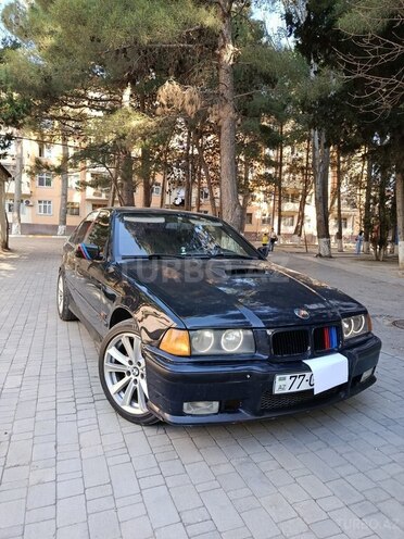 BMW 520-1