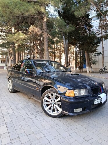 BMW 520-2