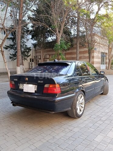 BMW 520-6