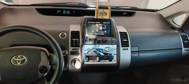 Toyota Prius-4