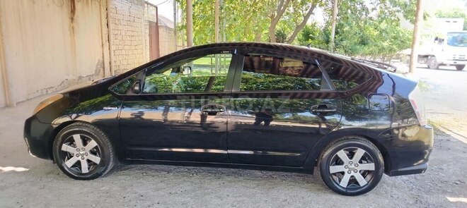 Toyota Prius-8