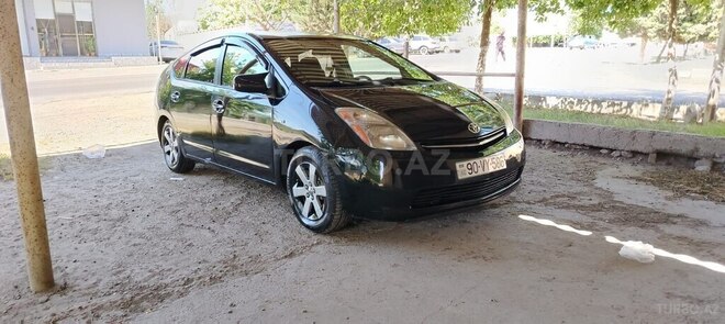 Toyota Prius-2