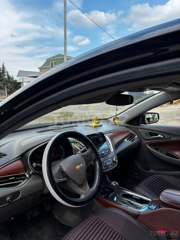 Chevrolet Malibu-5