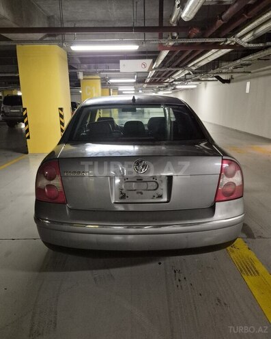 Volkswagen Passat-4