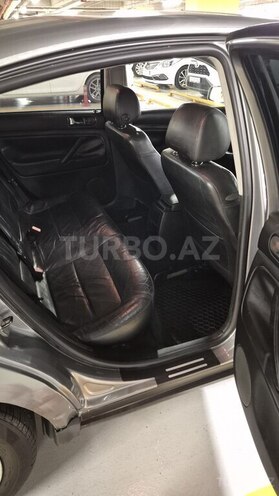 Volkswagen Passat-10