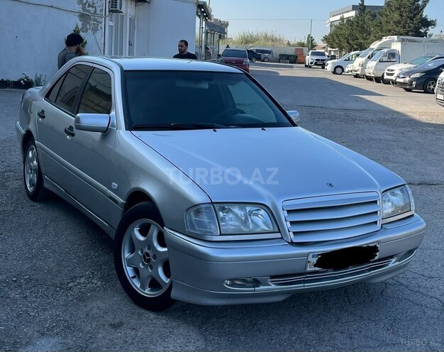 Mercedes C 220-2