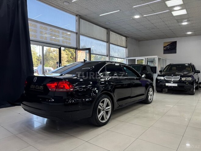 Volkswagen Passat-10