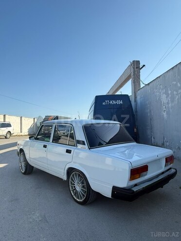 LADA (VAZ) 2107-4