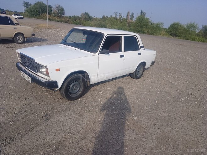 LADA (VAZ) 2107-2