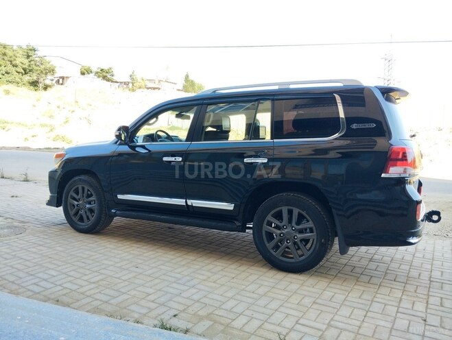 Toyota Land Cruiser-4