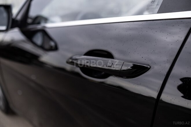 Hyundai Elantra-7
