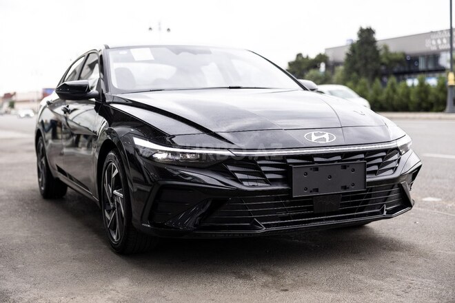Hyundai Elantra-3