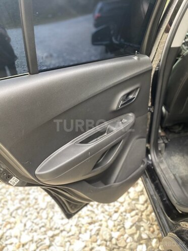 Chevrolet Trax-9