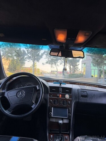 Mercedes C 180-7