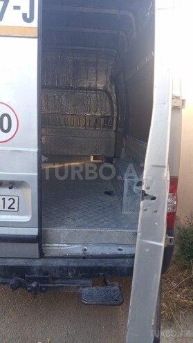 Ford Transit-3