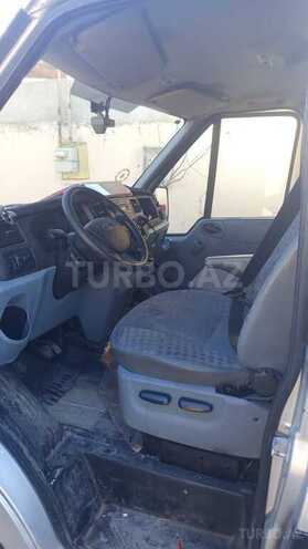 Ford Transit-7