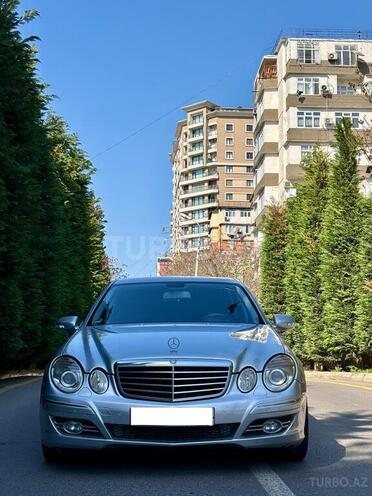 Mercedes E 220-2