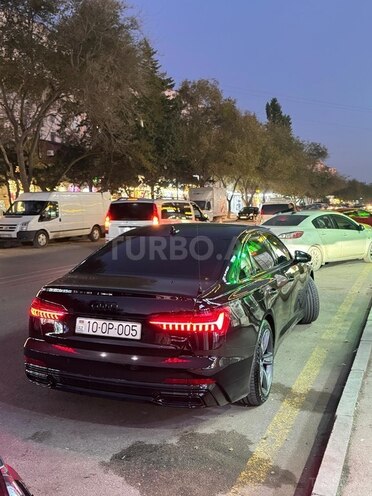 Audi A6-2
