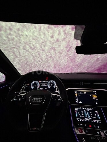 Audi A6-12