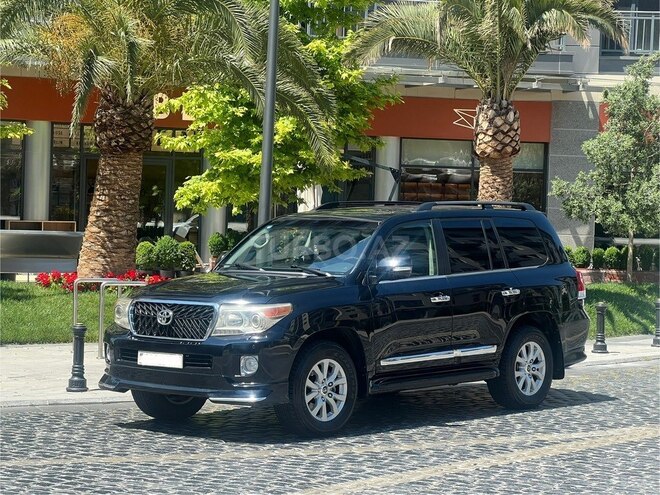 Toyota Land Cruiser-4