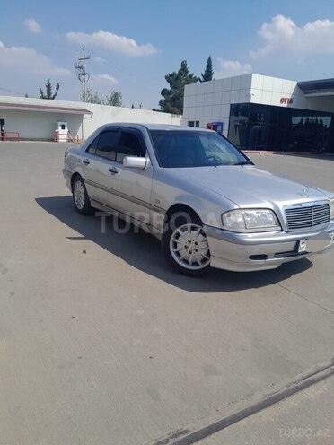 Mercedes C 180-4