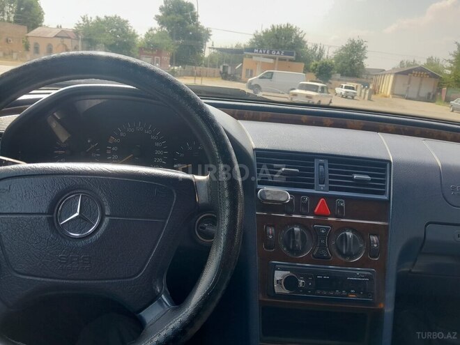 Mercedes C 180-10