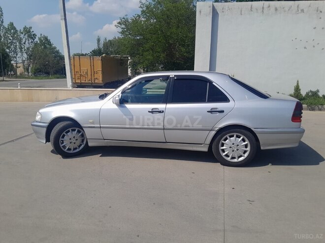 Mercedes C 180-6