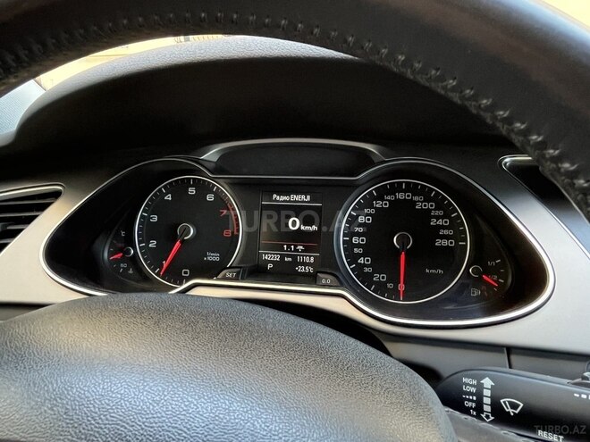 Audi A4-12