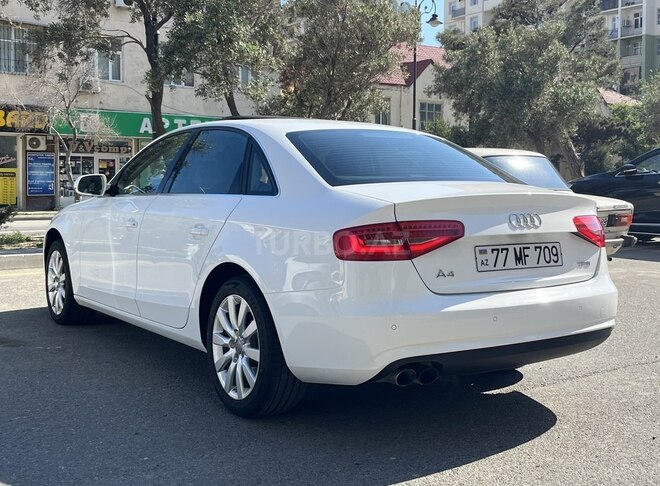 Audi A4-7
