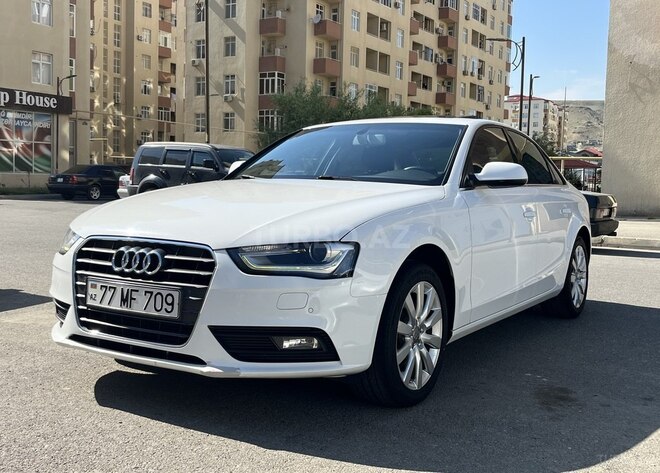 Audi A4-4