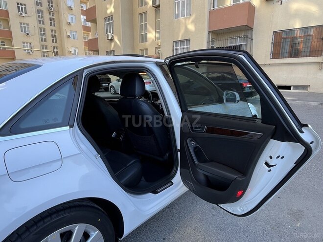 Audi A4-11