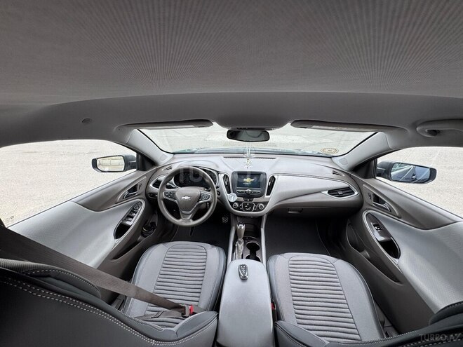 Chevrolet Malibu-8